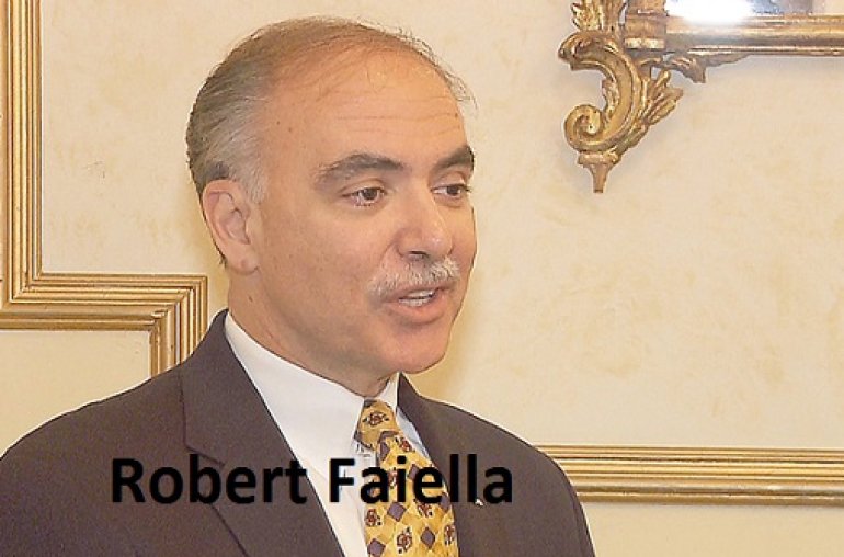 Robert Faiella